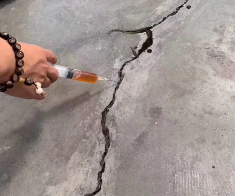 涟源混凝土裂缝修补技术详解​
